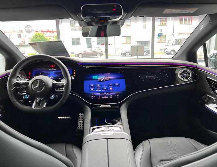 Mercedes-Benz EQE 17