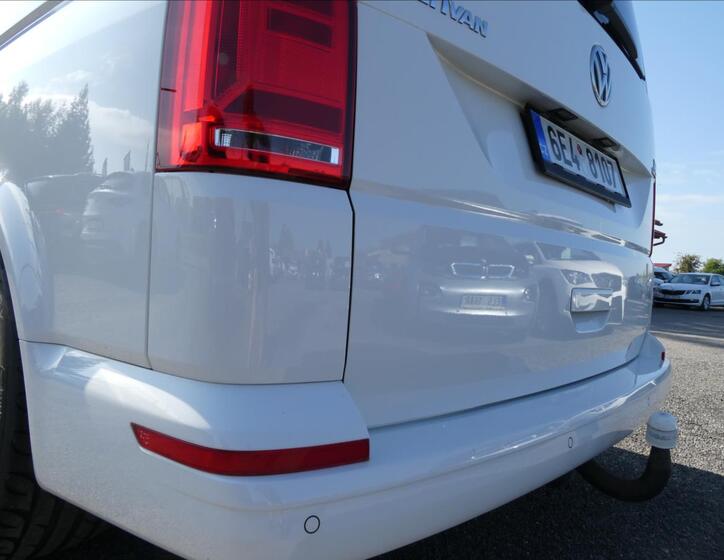 Volkswagen Multivan 11