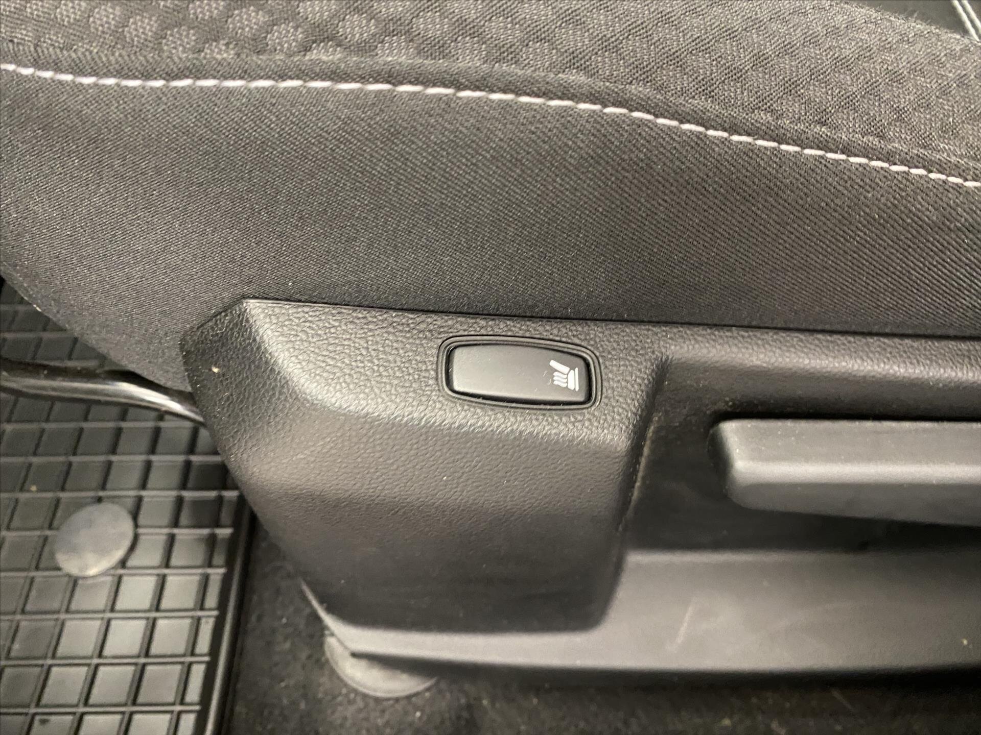 Dacia Duster SUV 999,0 67 kw