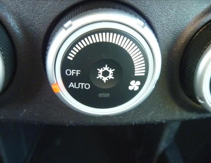 Citroën C-Crosser 20