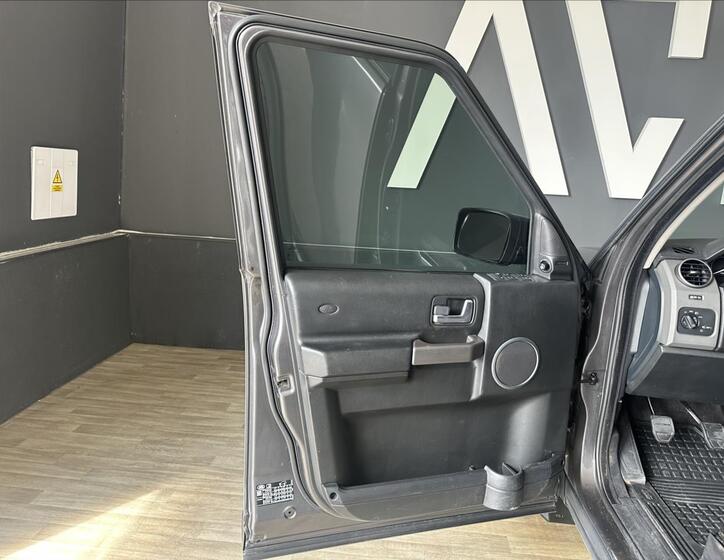 Land Rover Discovery 14