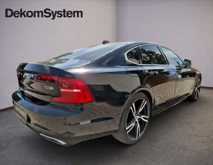 Volvo S90 Sedan 2,0 l 223 kw