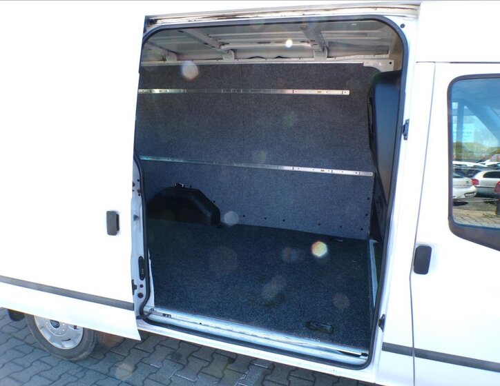 Ford Transit Skříň 2,2 l 92 kw