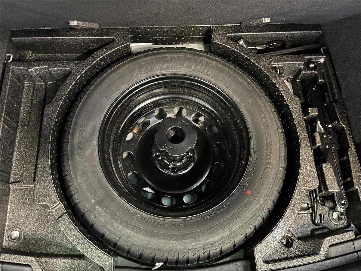 Škoda Karoq SUV 1,5 l 110 kw