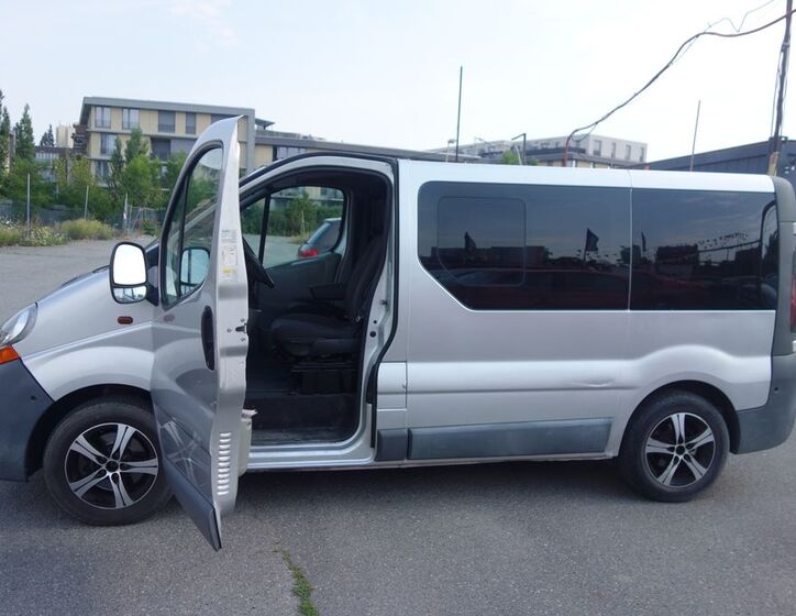 Renault Trafic 11