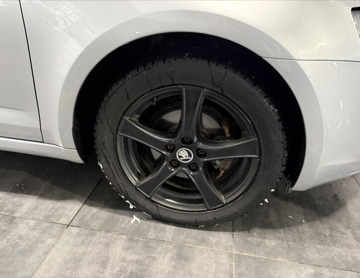 Škoda Octavia Kombi 1,6 l 77 kw