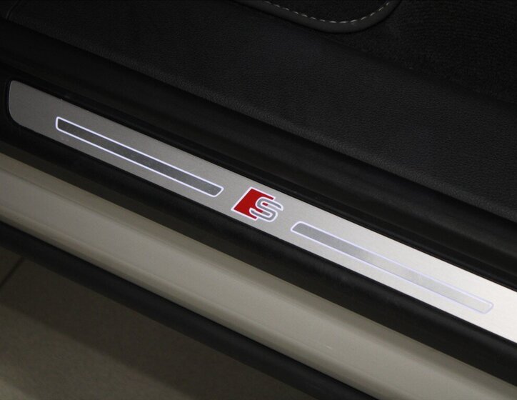 Audi Q8 SUV 3,0 l 210 kw