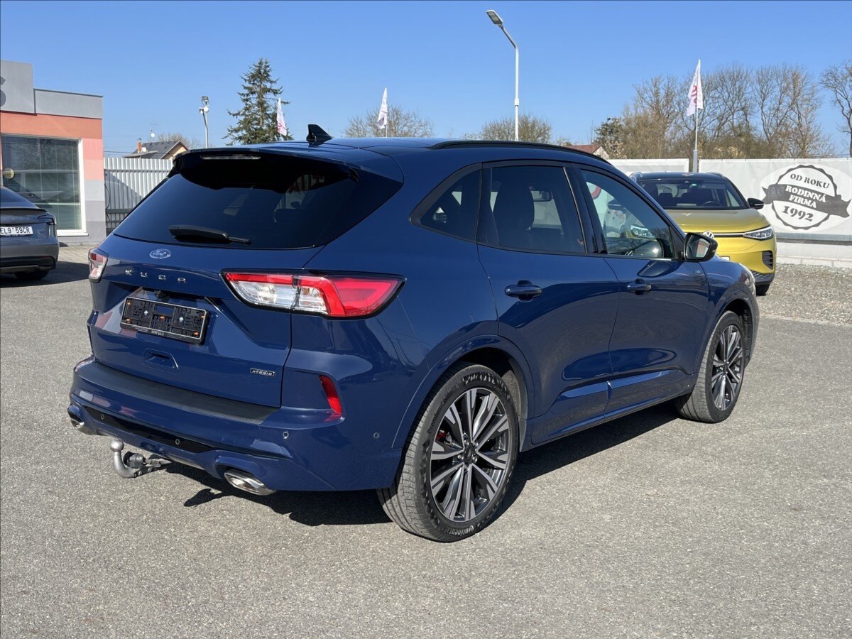 Ford Kuga SUV / Terénní 2,5 l 165 kw