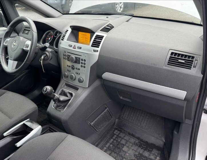 Opel Zafira 27