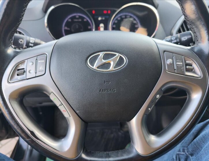 Hyundai ix35 SUV / Terénní 2,0 l 100 kw