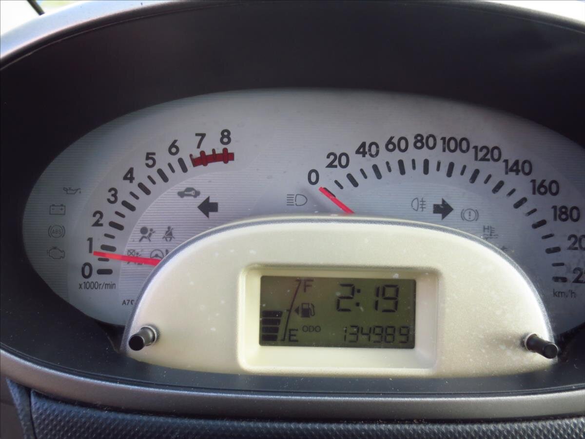 Subaru Justy Hatchback 998,0 51 kw