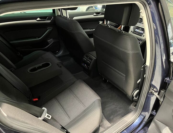 Volkswagen Passat 24