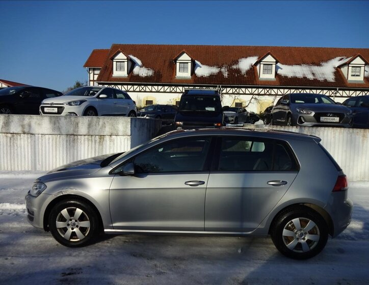 Volkswagen Golf Kombi 1,2 l 77 kw