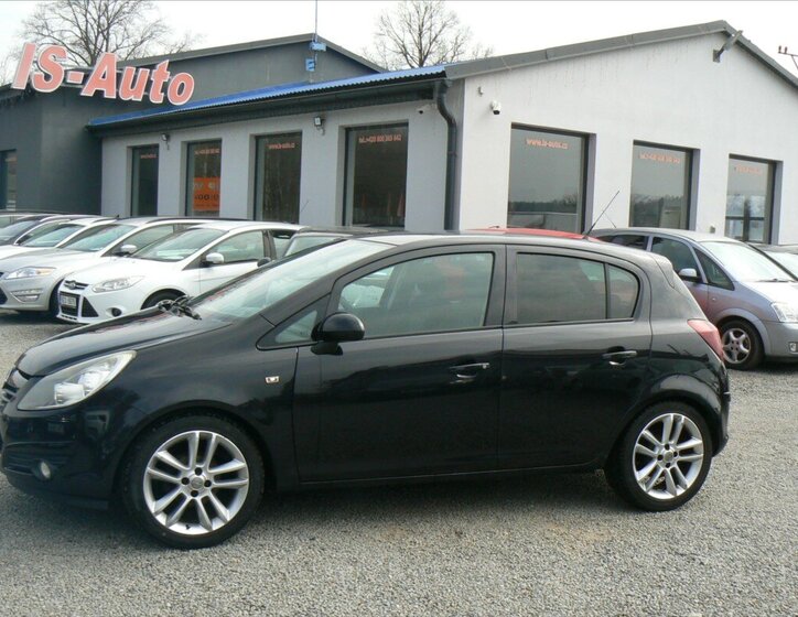 Opel Corsa Hatchback 1,4 l 66 kw