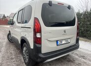 Peugeot Rifter 43