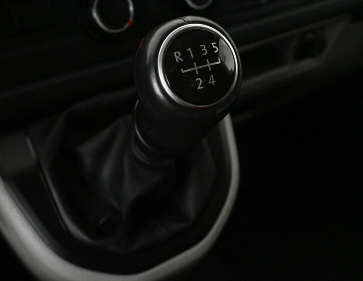 Volkswagen Transporter Skříň 2,0 l 84 kw