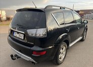 Mitsubishi Outlander SUV / Terénní 2,3 l 130 kw