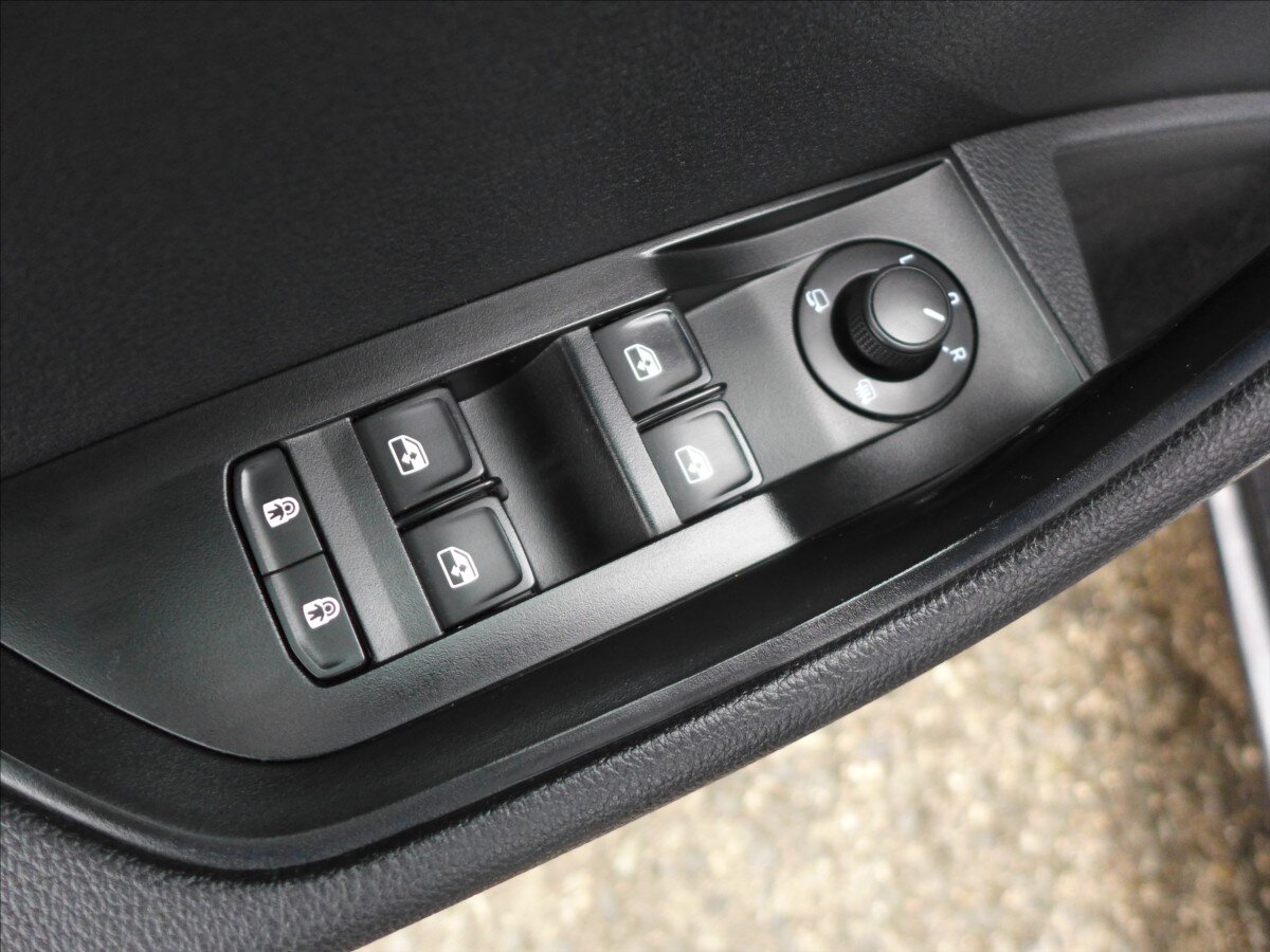 Škoda Superb Kombi 2,0 l 110 kw