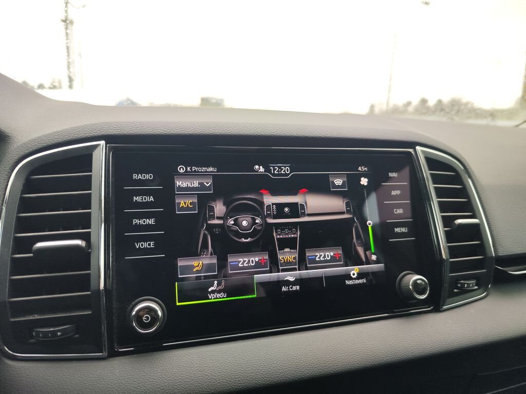 Škoda Karoq SUV 1,5 l 110 kw