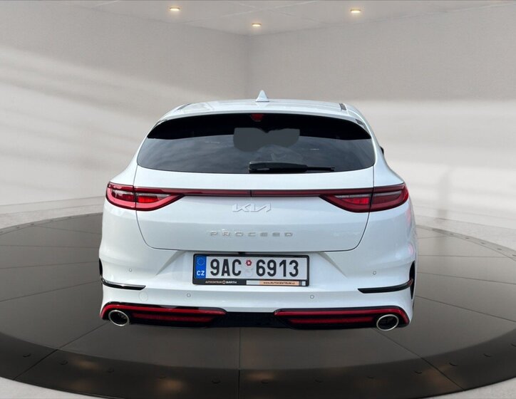 KIA ProCeed Hatchback 1,6 l 150 kw