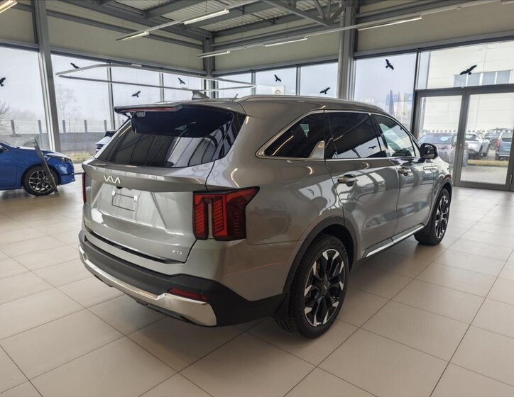 KIA Sorento SUV / Terénní 2,2 l 142 kw