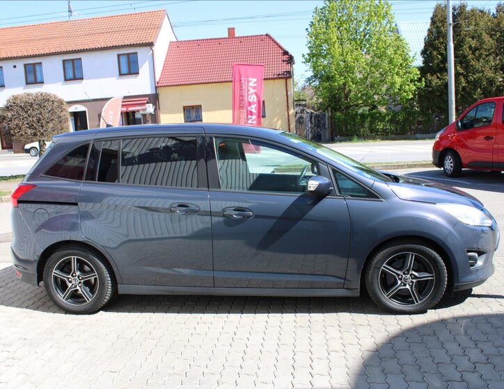 Ford Grand C-MAX Kombi 2,0 l 103 kw