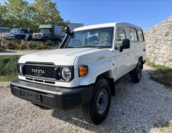 Toyota Land Cruiser 3