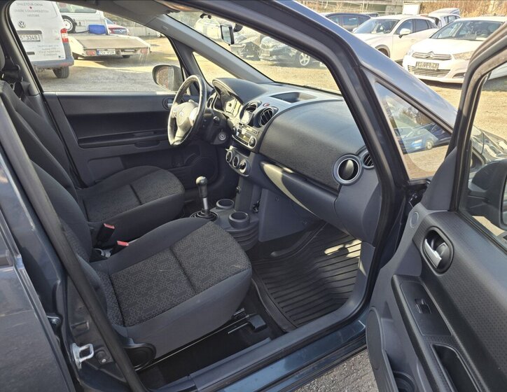 Mitsubishi Colt Hatchback 1,1 l 55 kw