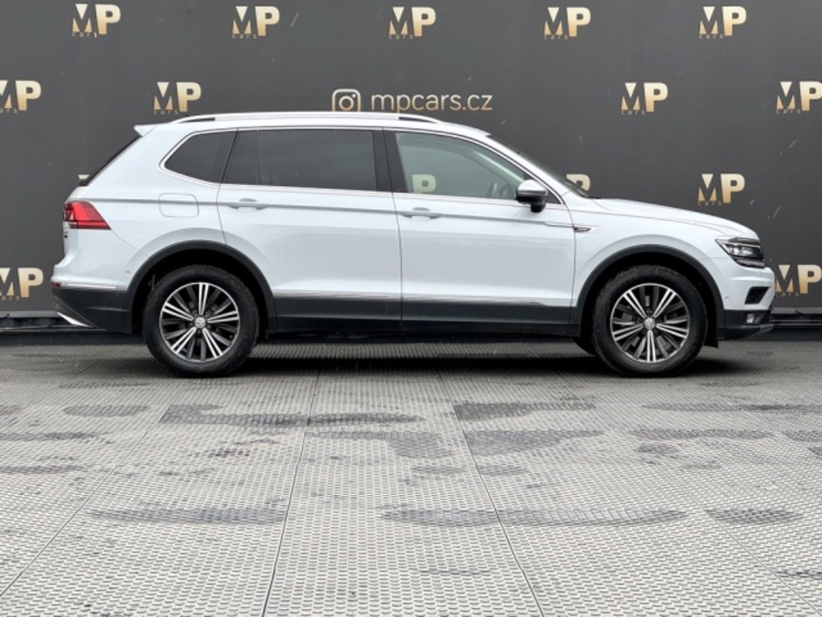 Volkswagen Tiguan Allspace 7