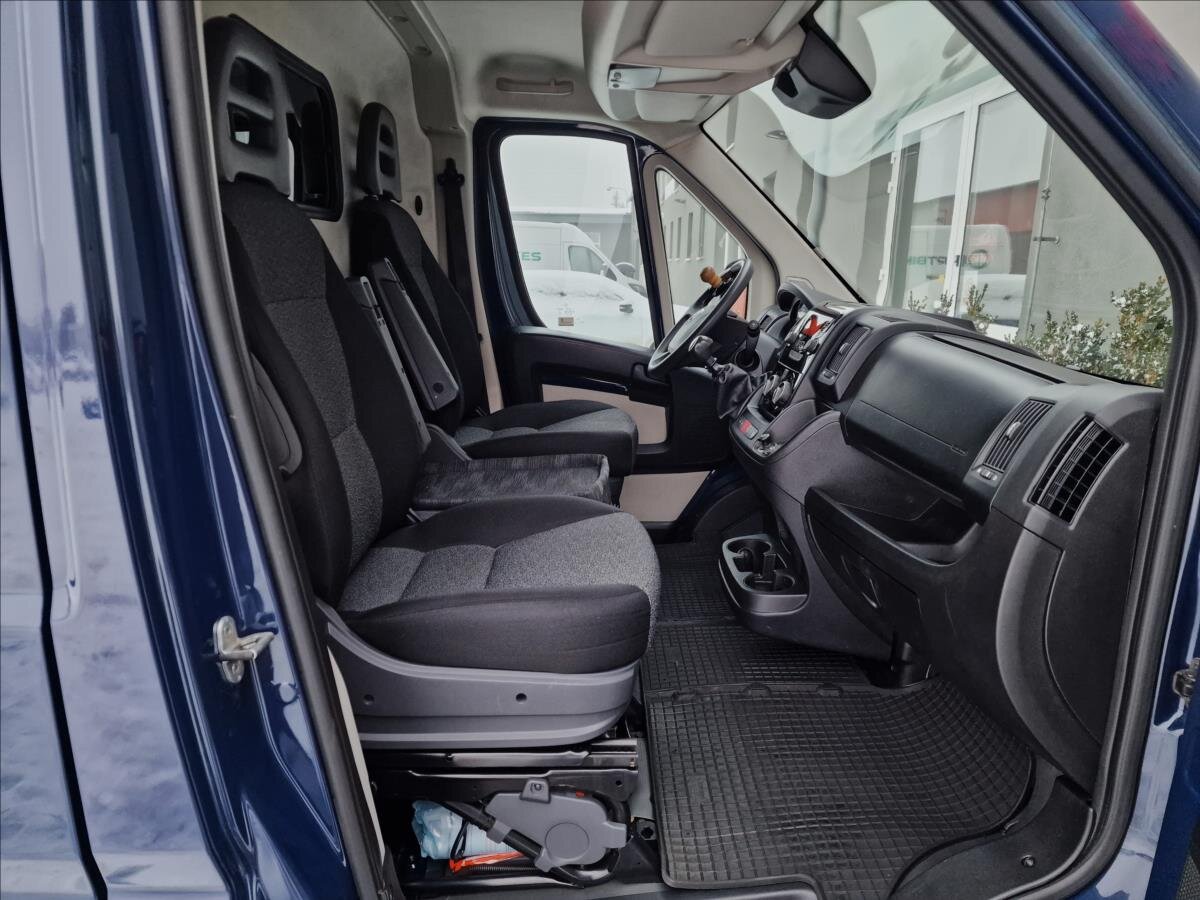 Fiat Ducato Skříň 3,0 l 100 kw