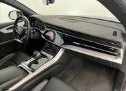 Audi Q8 22