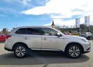 Mitsubishi Outlander SUV / Terénní 2,0 l 110 kw