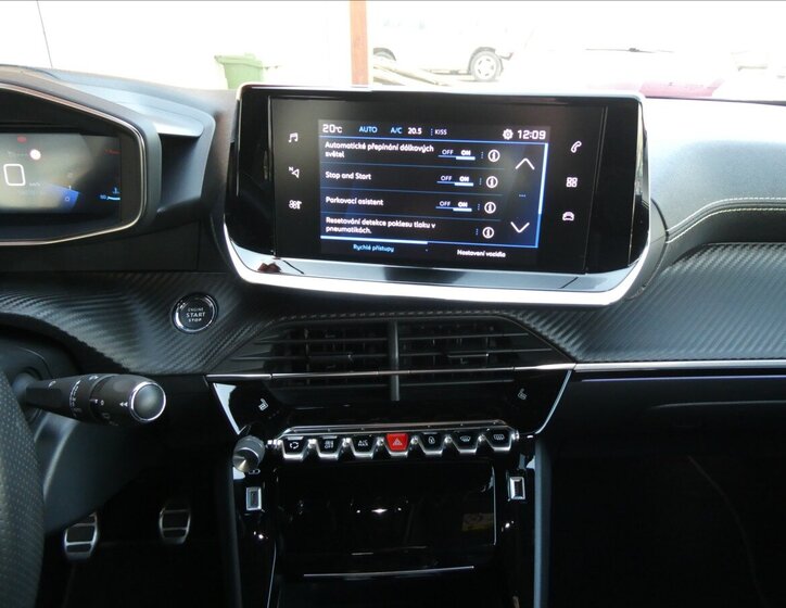 Peugeot 2008 SUV / Terénní 1,2 l 96 kw