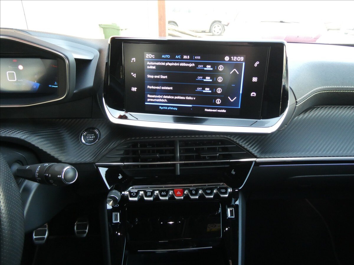 Peugeot 2008 SUV / Terénní 1,2 l 96 kw