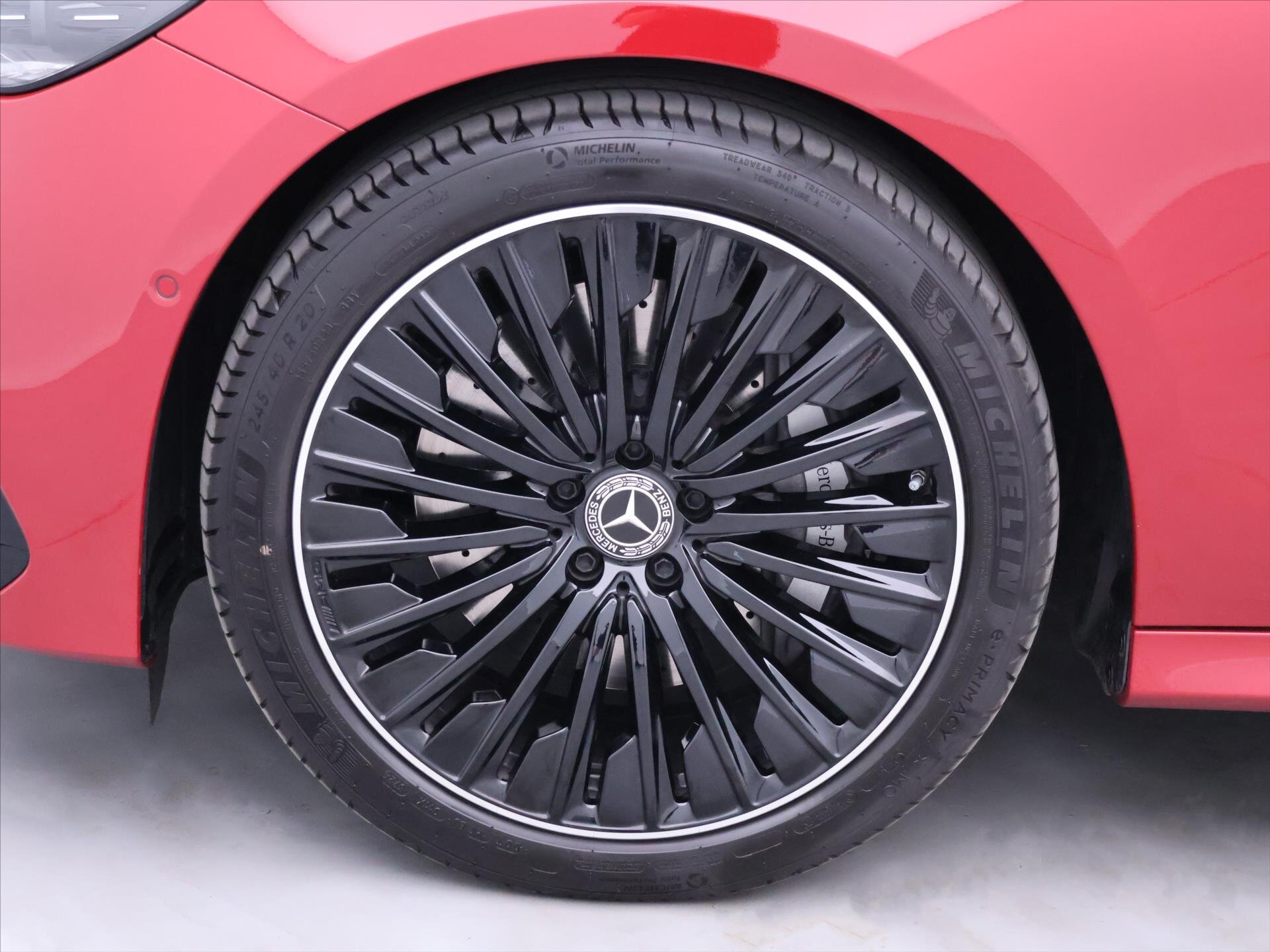 Mercedes-Benz Třídy E Kombi 2,0 l 145 kw