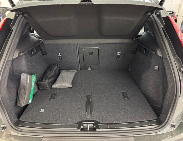 Volvo XC40 SUV 2,0 l 120 kw