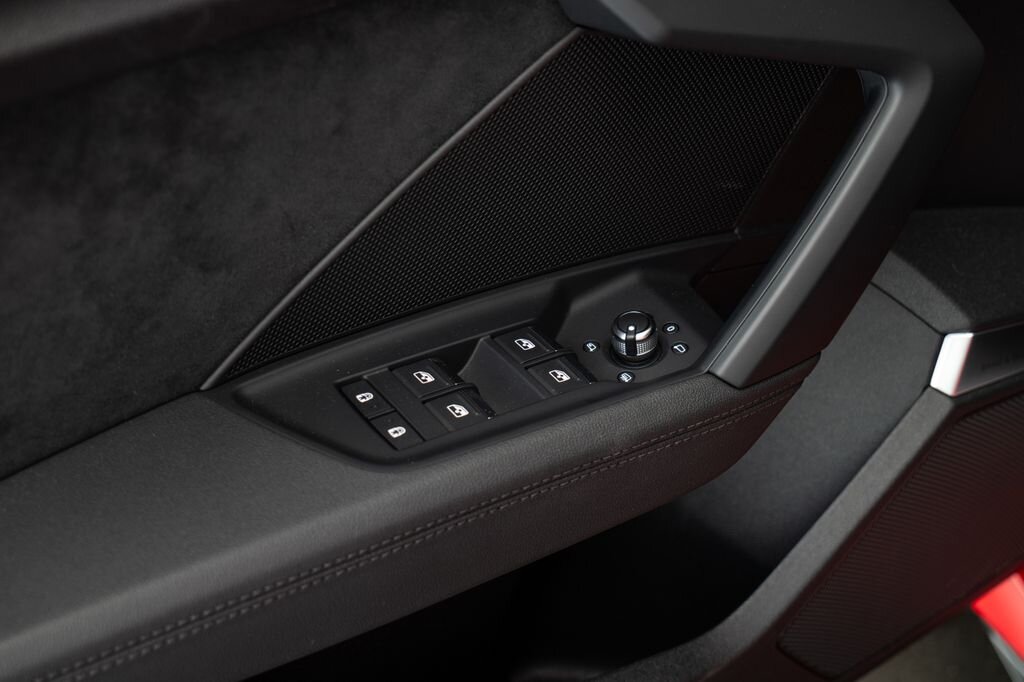 Audi RS3 Hatchback 2,5 l 294 kw