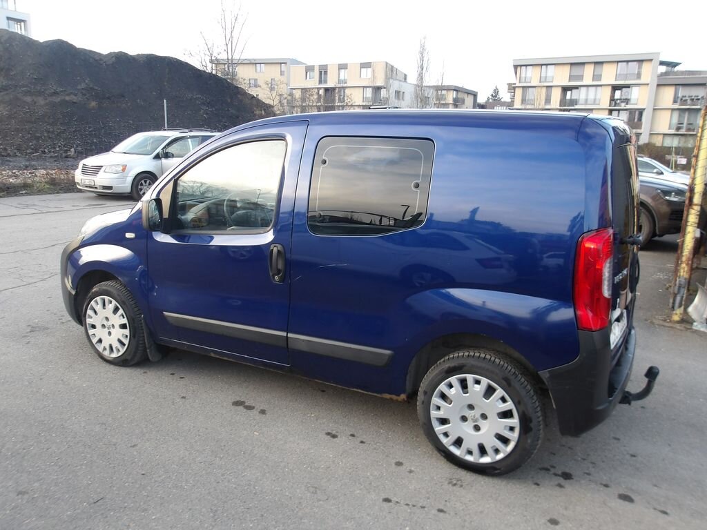 Peugeot Bipper Pick-up 1,4 l 50 kw