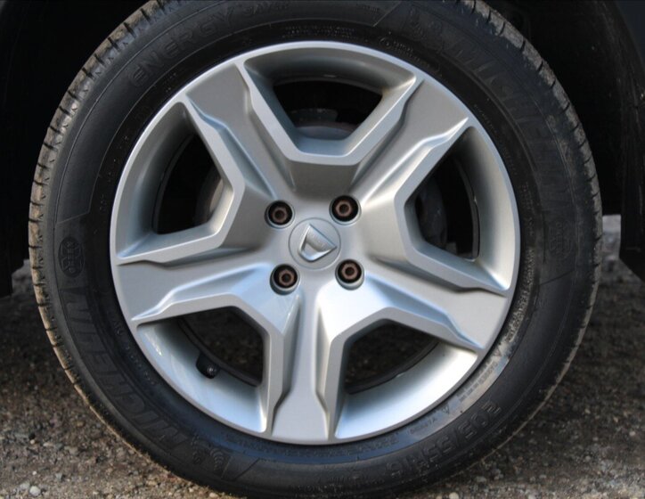 Dacia Sandero Hatchback 898,0 66 kw