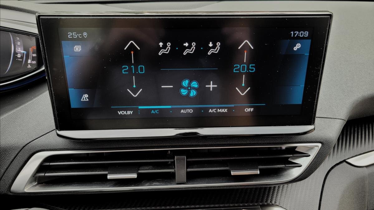 Peugeot 3008 SUV / Terénní 1,5 l 96 kw