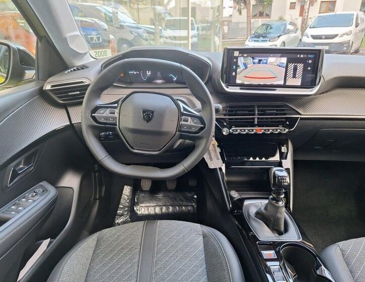 Peugeot 208 Hatchback 1,2 l 74 kw