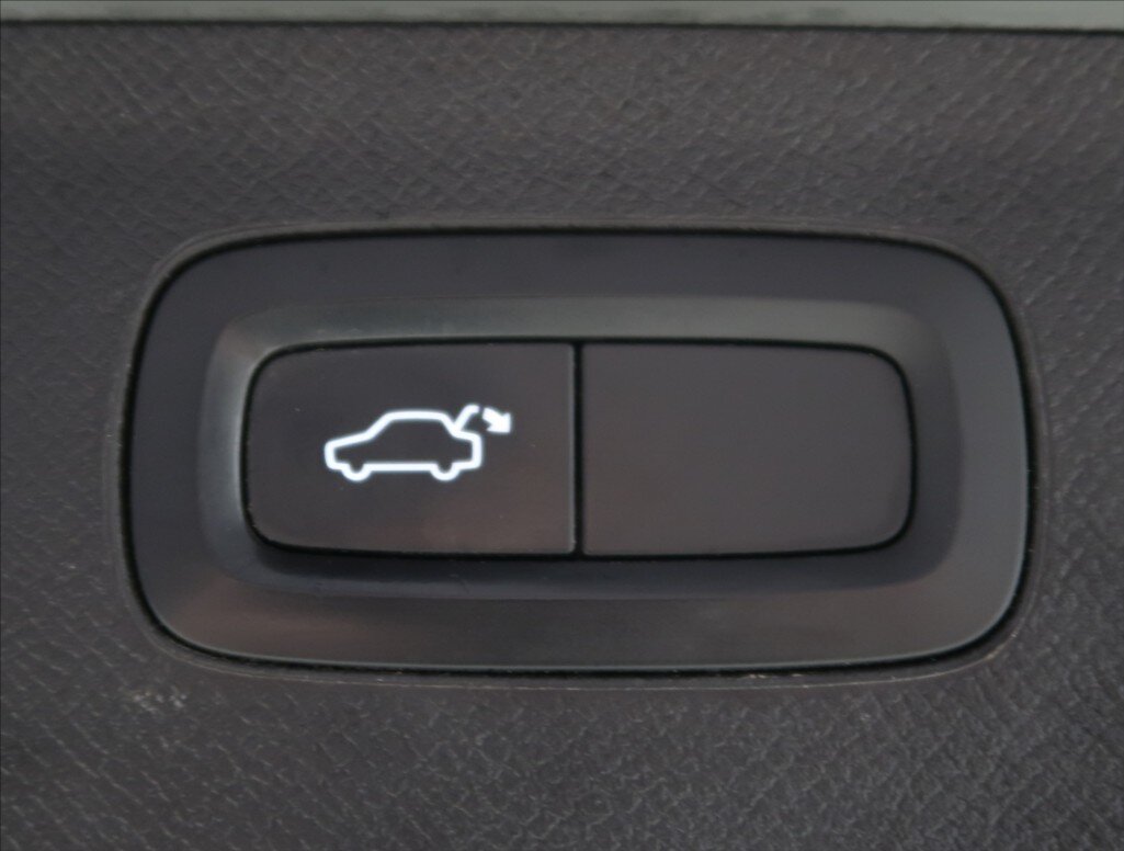 Volvo XC90 SUV 2,0 l 173 kw