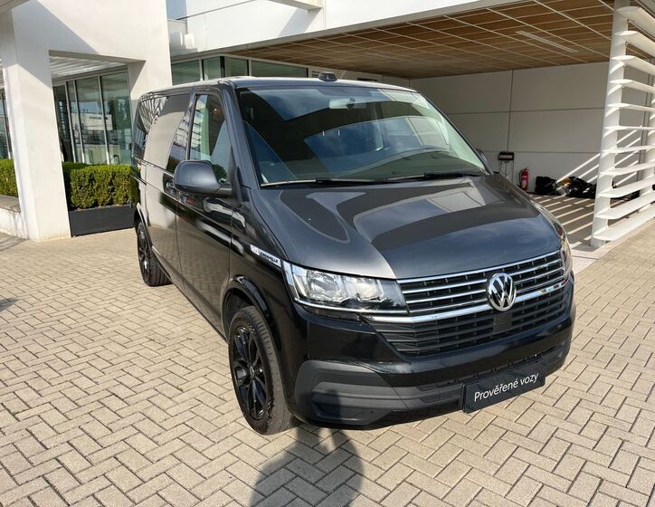 Volkswagen Caravelle 8