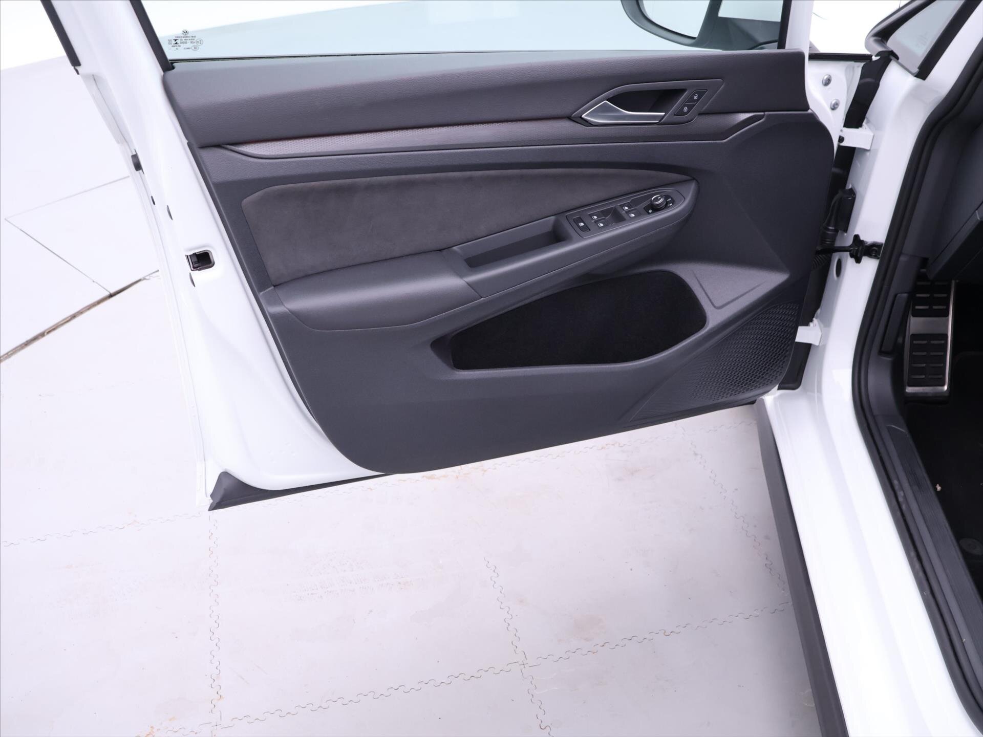 Volkswagen Golf Hatchback 2,0 l 180 kw