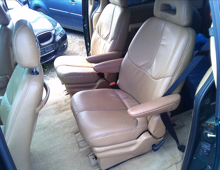 Chrysler Grand Voyager Kombi 3,3 l 116 kw