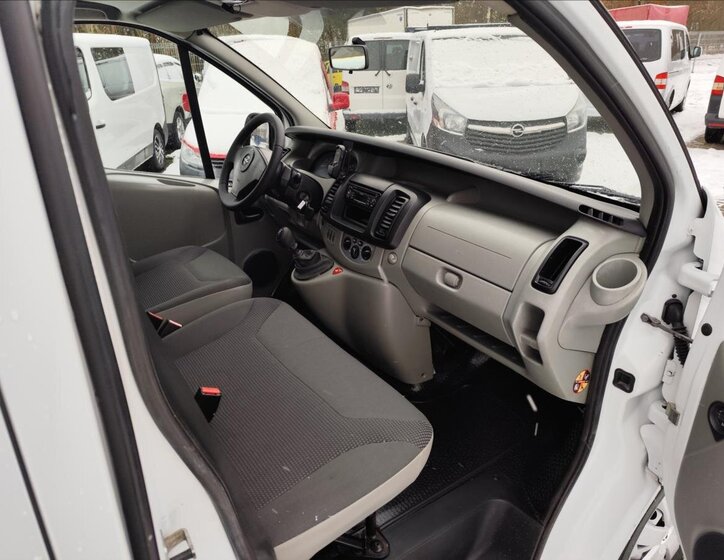 Opel Vivaro 29