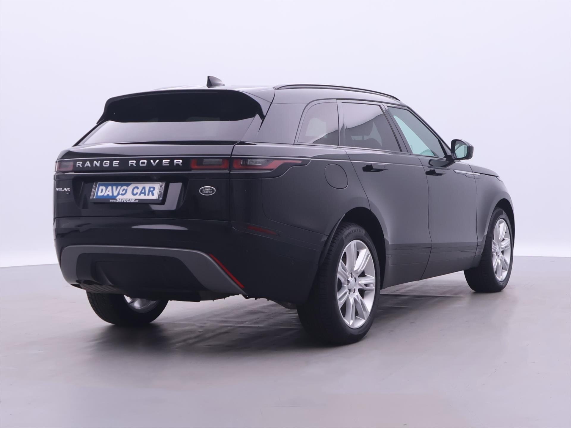 Land Rover Range Rover Velar SUV / Terénní 2,0 l 150 kw