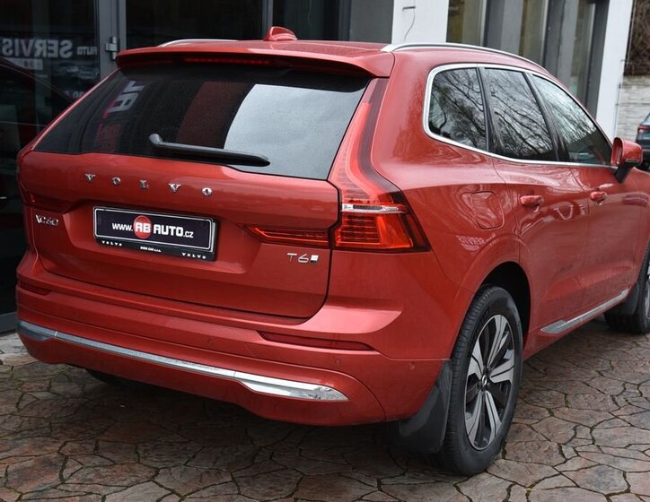Volvo XC60 SUV / Terénní 2,0 l 186 kw