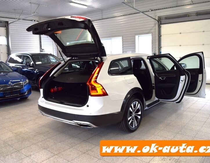 Volvo V90 Kombi 2,0 l 140 kw