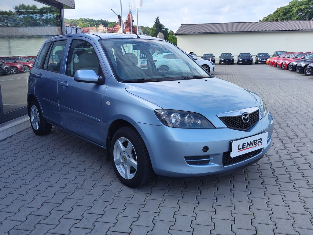 Mazda 2